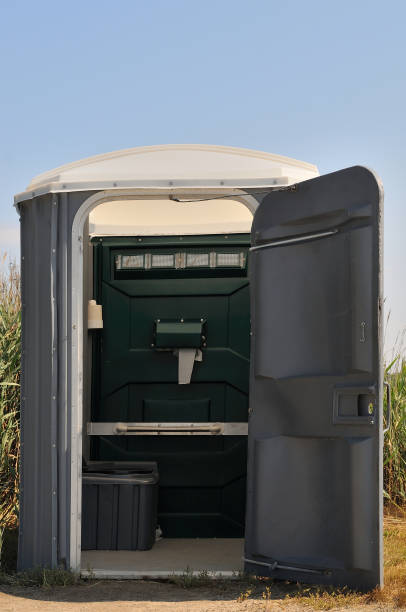 Best Portable restroom trailer rental  in Brainerd, MN